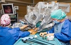 Prof. Dr. Şendağ: Açık cerrahi yakında tarih olacak!