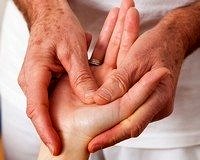 El bileğinden yapılan anjiyo daha mı avantajlı?