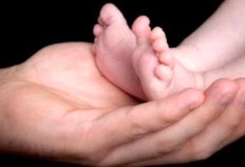 Çocuklarda doğuştan çarpık ayak ameliyatsız tedavi edilebiliyor!