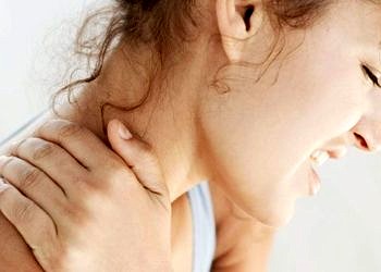 Boyun fıtığı mı kas ağrısı mı? Ağrınızın nedenini sorgulayın!