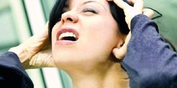 Kronik sinüzit neden olur? Kronik sinüzitin tek belirtisi baş ağrısı değil!