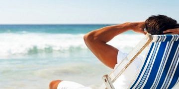 Güneş ışınları genç yaşta katarakt oluşmasına sebep olabiliyor