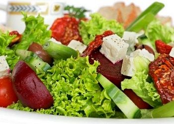 Akdeniz tipi beslenme ve erken tanı kolon kanseri riskini azaltıyor