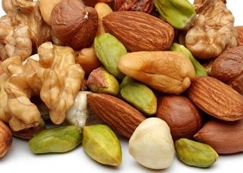 Kuruyemişler kronik hastalıklardan koruyor ve ölüm riskini %20 azaltıyor