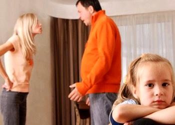 Kötü giden evlilik çocuk için boşanmaktan daha zararlı