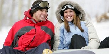 Gözlerin kış mevsiminde de UV ışınlarından korunması önemli