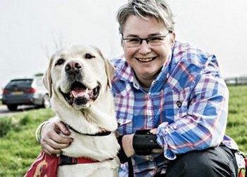 Köpekler kanseri koklayarak tespit edebiliyor