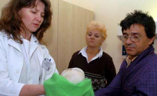 insan-ameliyat-esya12