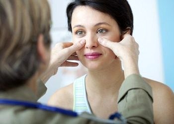 Basit bir soğuk algınlığı bile sinüziti tetikleyebilir!