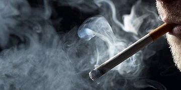 Sigara dumanı koronavirüsü hava partikülleri ile taşıyıp, bulaştırabilir!