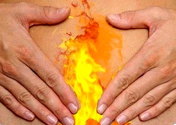 Geçmeyen mide yanması, en önemli mide kanseri belirtisi