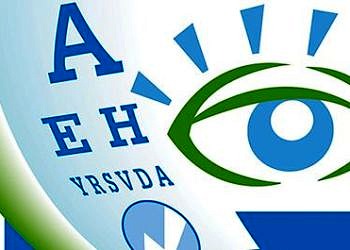 Kontakt lense bağlı komplikasyonlar ve mikrobiyal keratitler önemsenmeli