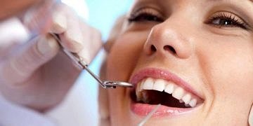 Diş eti büyümesi neden olur? Belirtileri ve tedavi yöntemleri