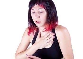 Reflü neden olur? Belirtileri, tedavisi ve reflüye iyi gelen besinler