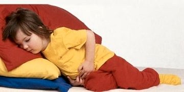 Çocuklarda tekrarlayan karın ağrısının nedenleri ve tedavisi