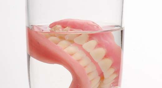 diş protez temizliği