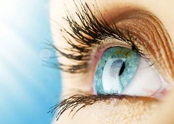 Lens kullanmanın 10 altın kuralı! Havuz, deniz, kum, açık hava riski artırıyor