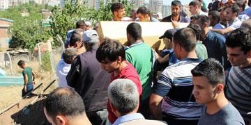 Diyarbakır’da öldürülen Doktor Abdullah Biroğul, sesiz sedasız toprağa veridi