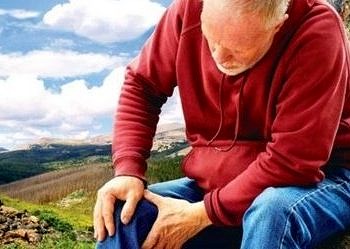 Yaşlılıkta ağrının en önemli nedenlerinden birisi depresyon olabilir!