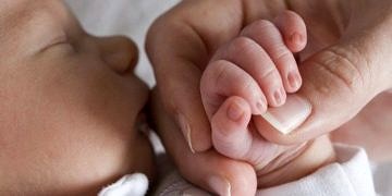 Bebeklerde masaj ve dokunmanın güven duygusuna etkisi