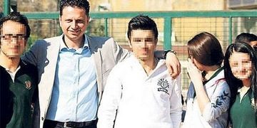 Sahte diplomalarla 3 ayrı şehirde 9 yıl doktorluk ve doçentlik yaptı!