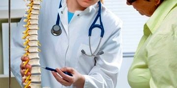 Bel kayması neden olur? Belirtileri ve tedavi yöntemleri