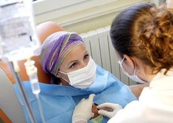 Kanser tedavisi gören hastalarda ağız ve diş bakımı nasıl olmalı?