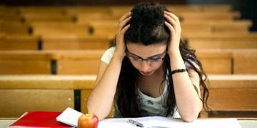Sınav kaygısıyla başa çıkma rehberi ve beslenme önerileri