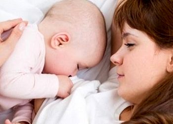 Erkek bebek emziren annelerin sütleri, kız bebek sahibi annelerden farklı