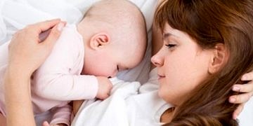 Erkek bebek emziren annelerin sütleri, kız bebek sahibi annelerden farklı