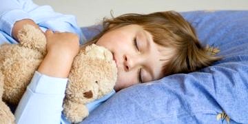 Otizm, beyin gelişimini engelleyen ciddi bir hastalıktır