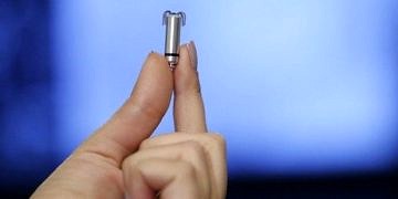 Dünyanın en küçük kalp pili Türkiye’de de uygulanmaya başlandı