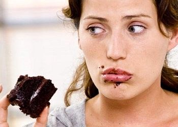 Duygusal boşluk aşırı yemek yemeye neden oluyor