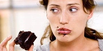 Duygusal boşluk aşırı yemek yemeye neden oluyor