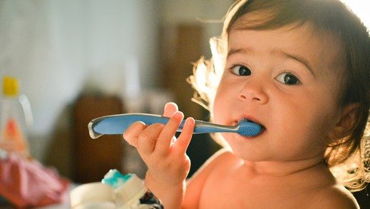 bebeklerde diş fırcalama