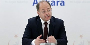 Sağlık Bakanlığı’nda 5 binin üzerinde personel açığa alındı