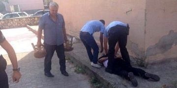 İlaç yazmayan doktora saldıran hastayı polis silah sıkarak durdurabildi
