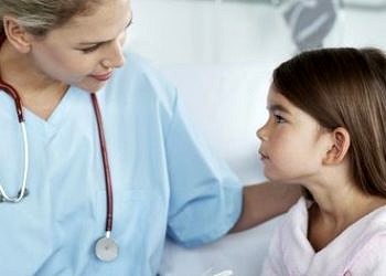 Bebeğinde reflü olan annelere 10 pratik uzman tavsiyesi