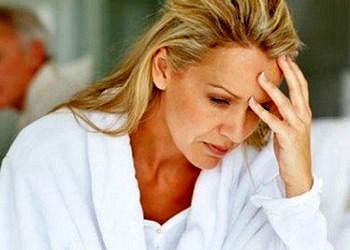 Her 100 kadından 3’ü erken menopoza giriyor ve ciddi sorunlar yaşayabiliyor