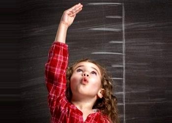 Çocuklarda büyüme geriliği nasıl anlaşılır? Bay kısalığının çözümü nedir?