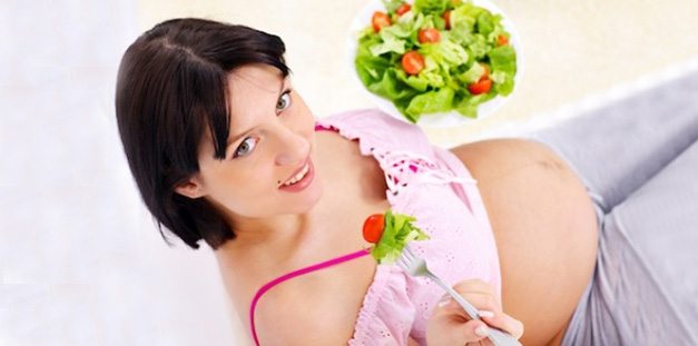hamile-kadin-gebe-salata-yemek-beslenme-pregnant