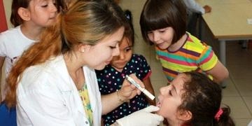Sağlık Bakanlığı, çoçuklar için ‘florür uygulaması’na devam edecek