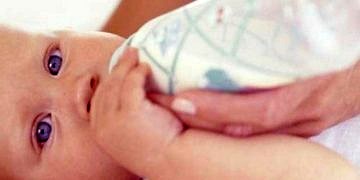 Bebeğinizdeki kabızlığın nedeni devam sütü olabilir