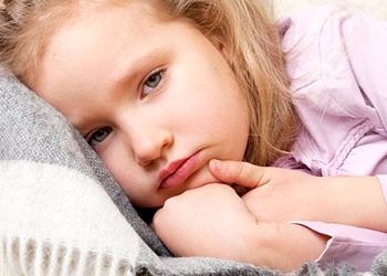 Çocukluk çağında skolyozu tespit etmenin 8 pratik yöntemi