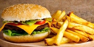 Tencere ve ev yemekleri kabızlıktan koruyor, fast food tüketmeyin