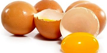 Bebeğini yumurta alerjisinden korumak annenin elinde