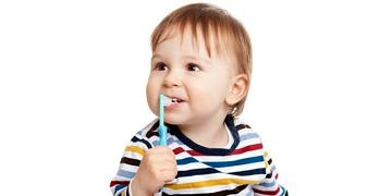 Bebeğinizi öperken bir daha düşünün! Diş çürükleri bulaşıcıdır!