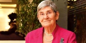 Canan Karatay: Bol bol yağ yiyin, kanser manser kalmaz