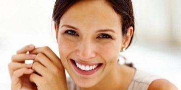 Diş estetiğinde devrim etkisi yaratan zirkonyum ile 1 haftada mükemmel gülüş!