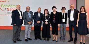 Bilim insanları ve sağlık iletişimcileri beslenmede bilgi kirliliğine karşı buluştu